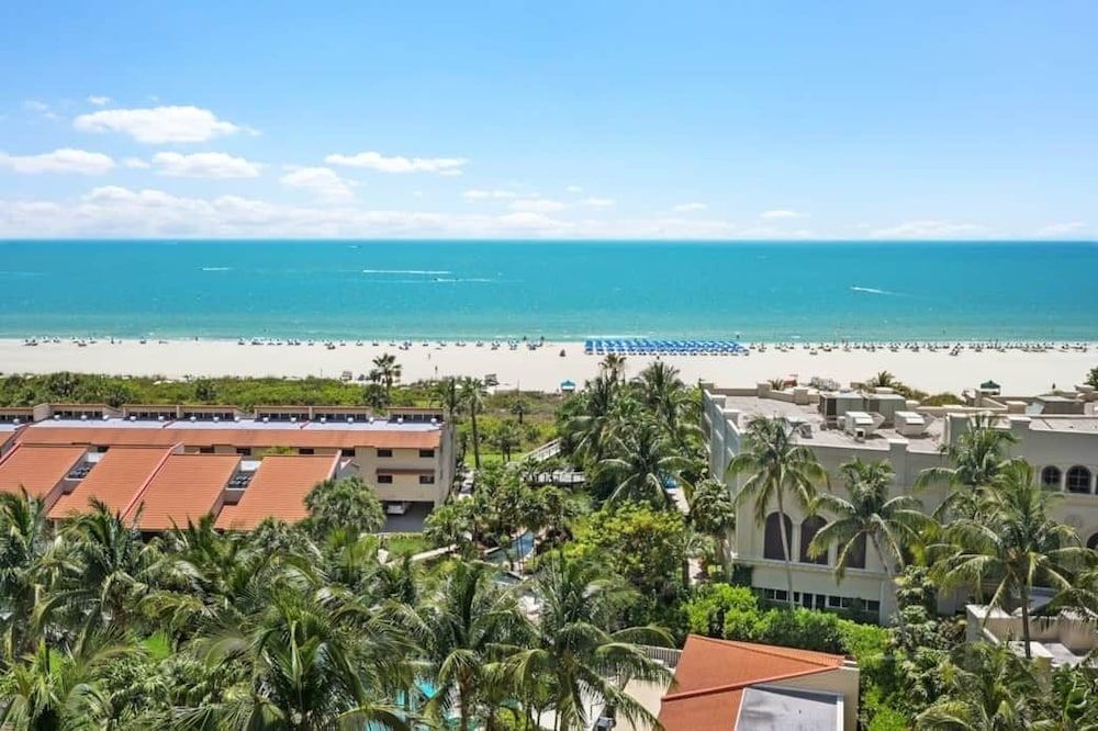 Marco Beach Ocean Suites Two Bedroom Full Ocean View 5