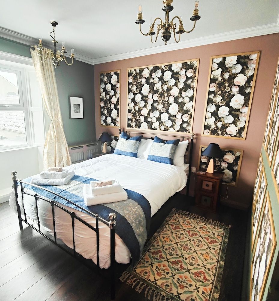 Premium Duplex, Private Bathroom, Sea View (The Sky)