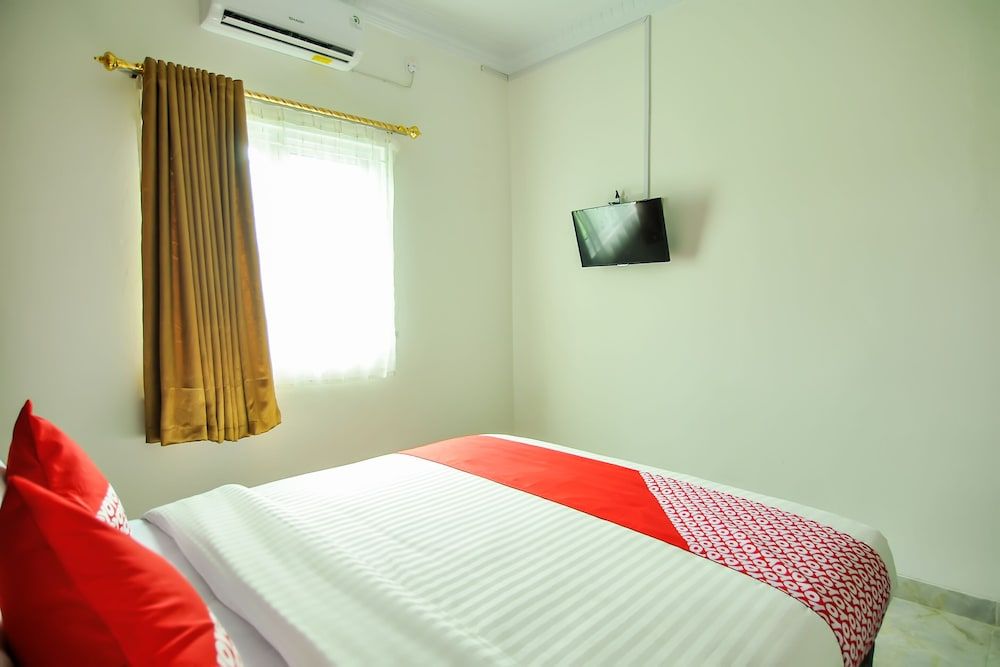 OYO 721 Sulaiman Residence Syariah Standard Double Room, 1 Double Bed 4