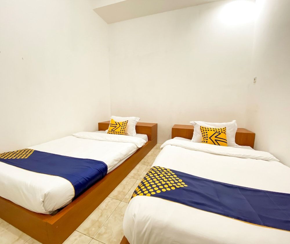 Economy Twin Room