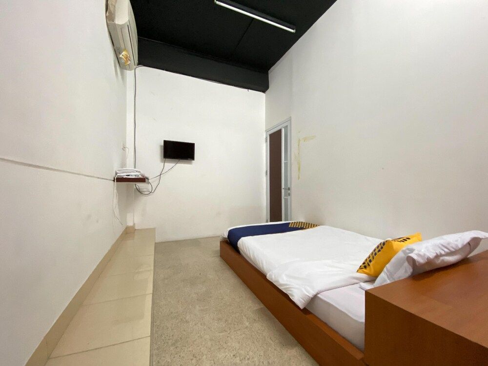 Basic Single Room