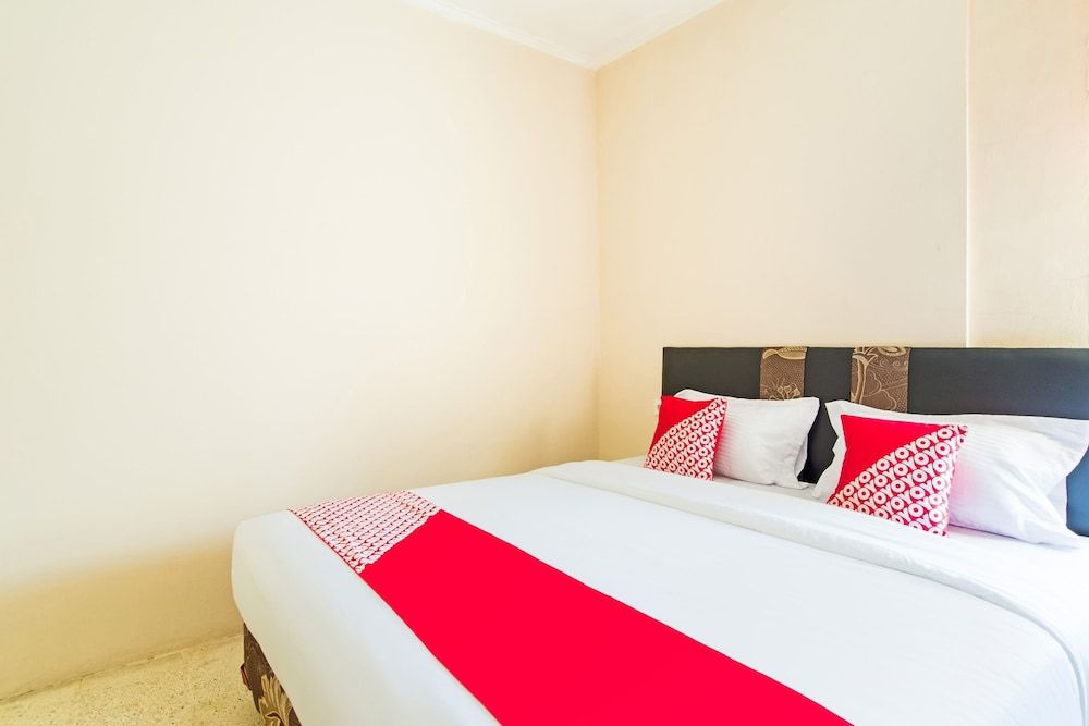 OYO 3252 Lansano Residence Syariah Standard Double Room 7