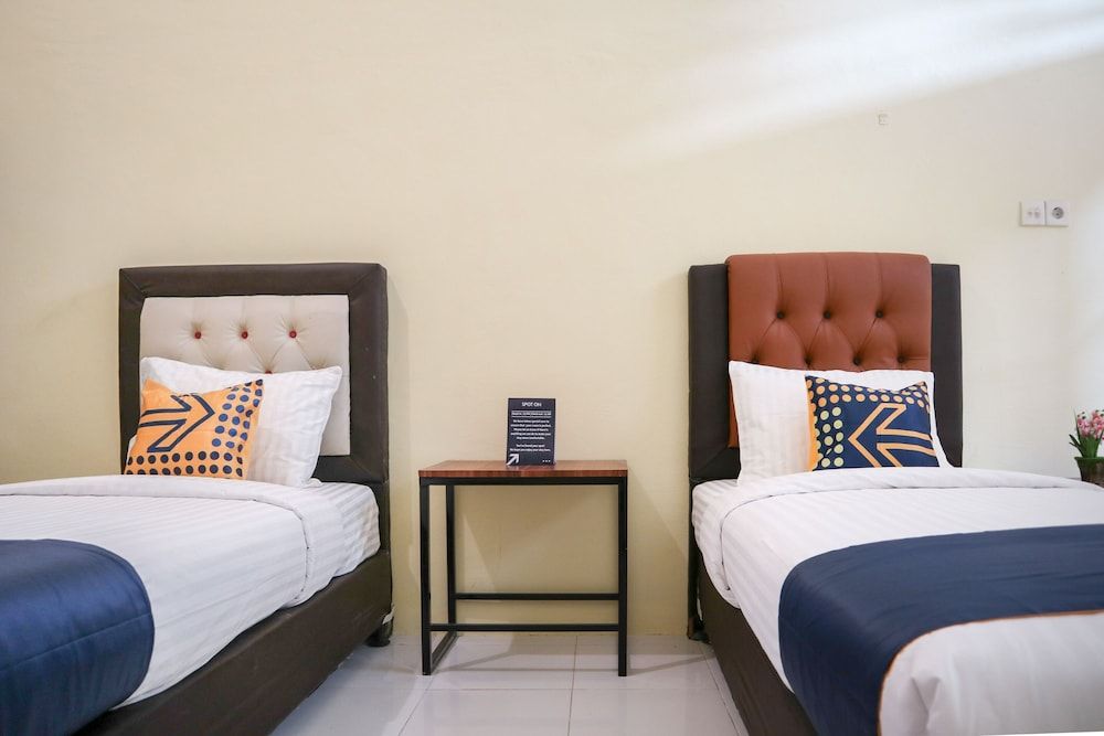 Economy Twin Room