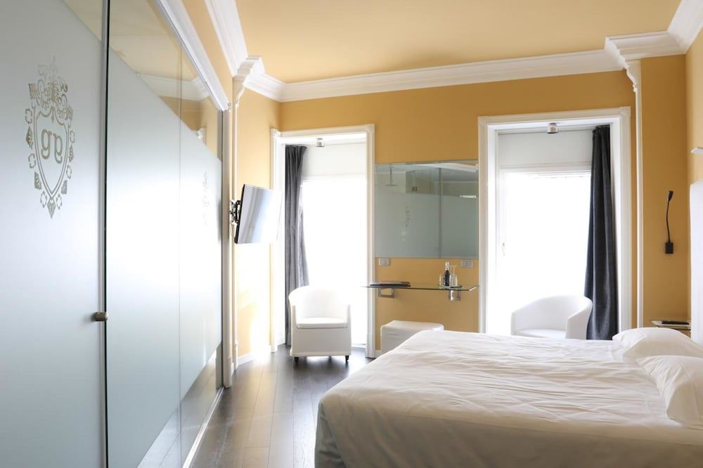 Greif Hotel & Spa Trieste Deluxe Room, Sea View 4