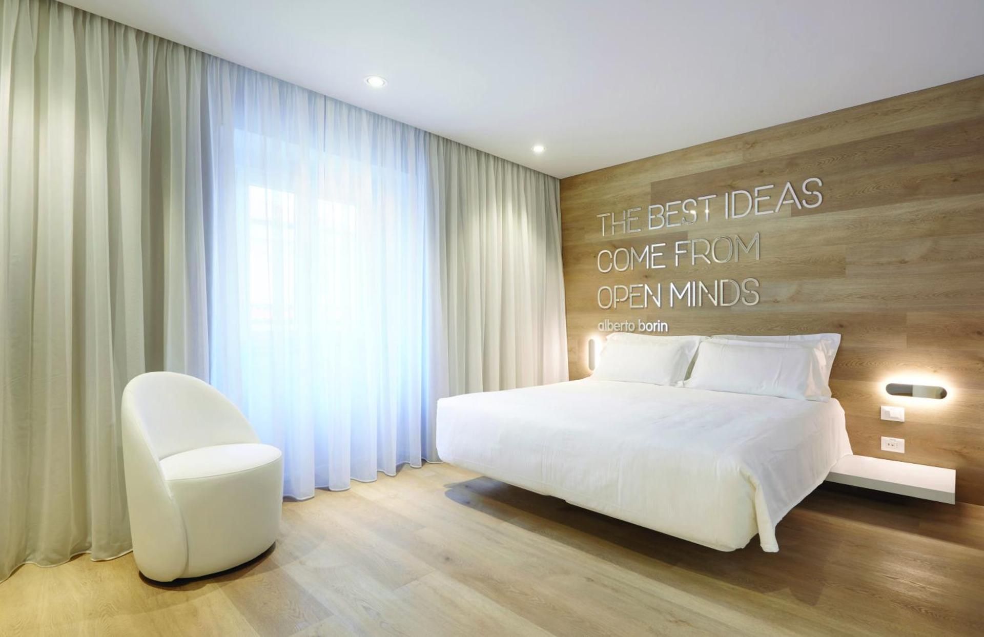 Deluxe Junior Suite