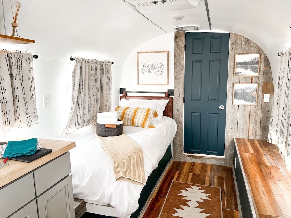 Camp Eddy Vintage Airstream on the Colo. River (5) 5