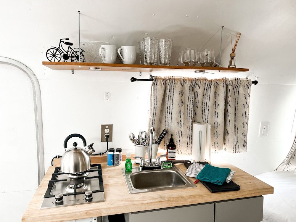 Camp Eddy Vintage Airstream on the Colo. River (5) 6