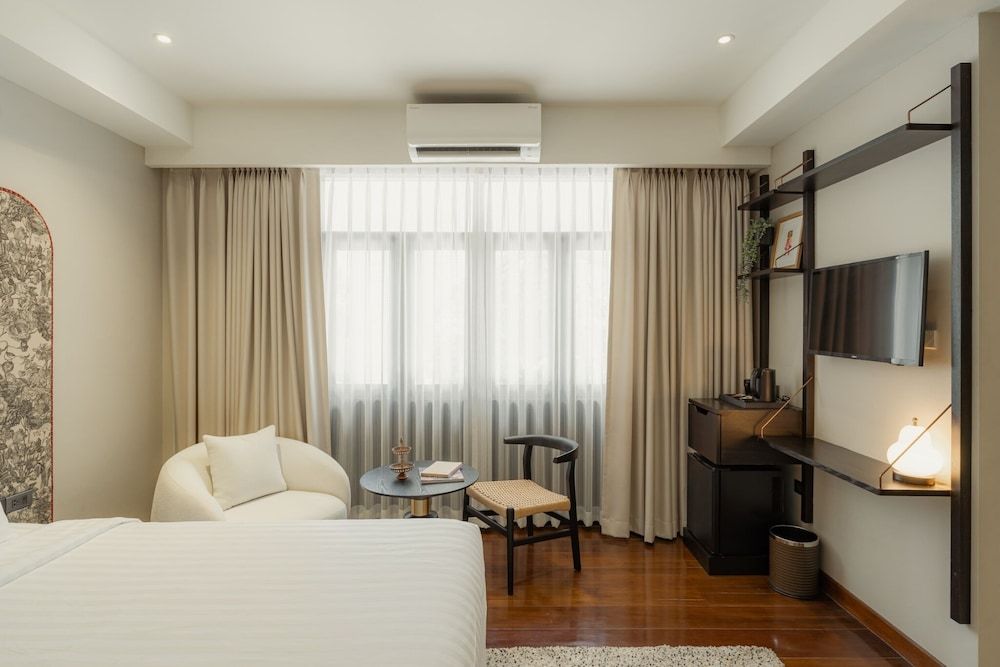 The 3 Sis Superior Double Room 2