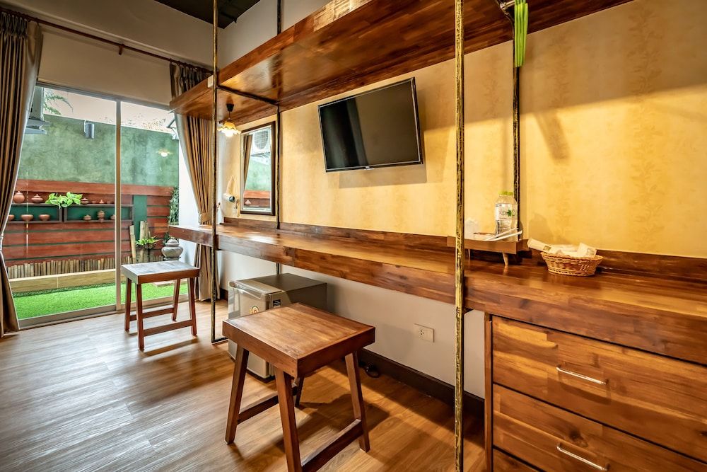 undefined Ing Mon House 9