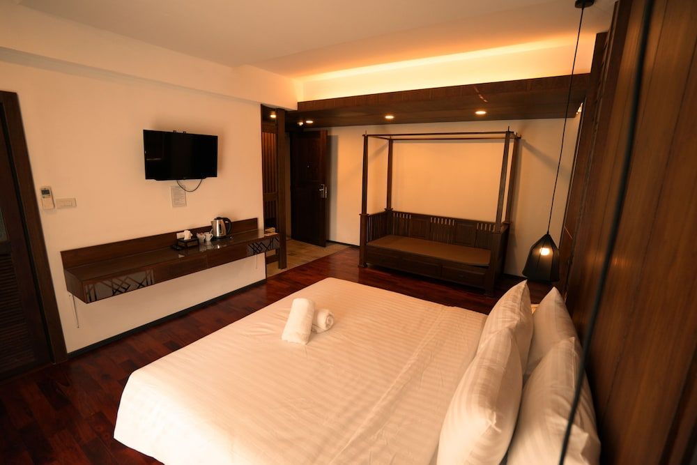 Anika Boutique Hotel Superior Room, 1 King Bed, Non Smoking 3