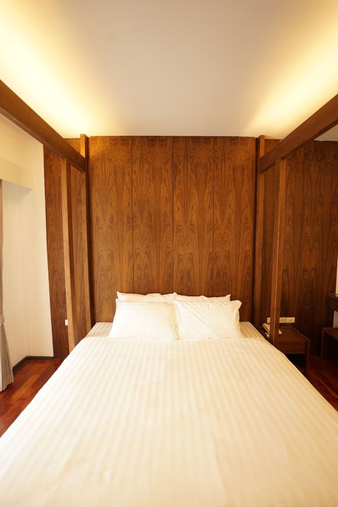 Anika Boutique Hotel Standard Room, 1 King Bed, Non Smoking 4