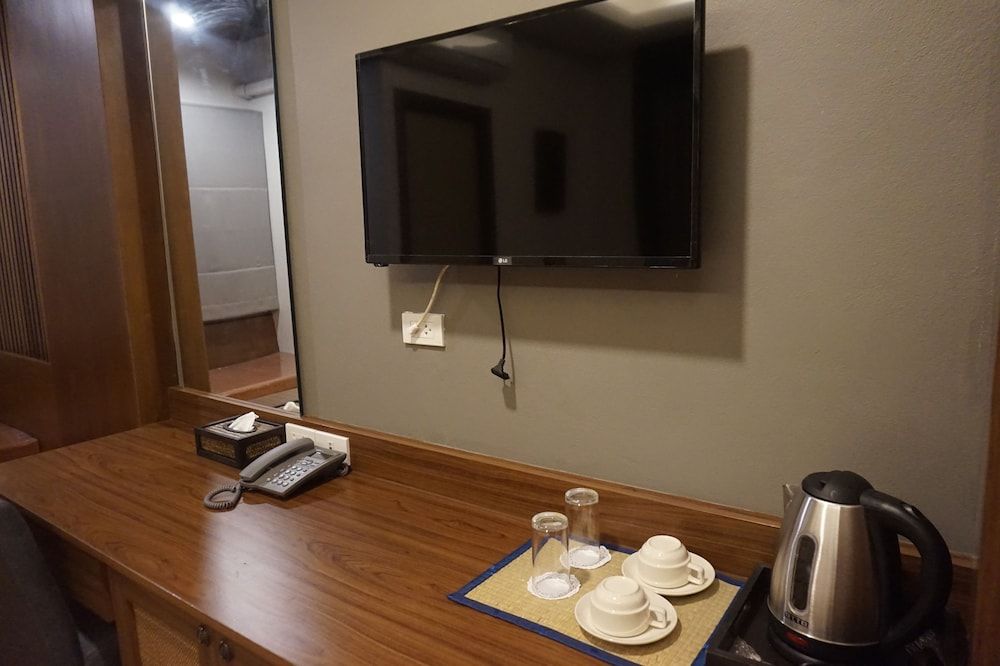 Lima Lanna Hotel Standard Twin Room 14