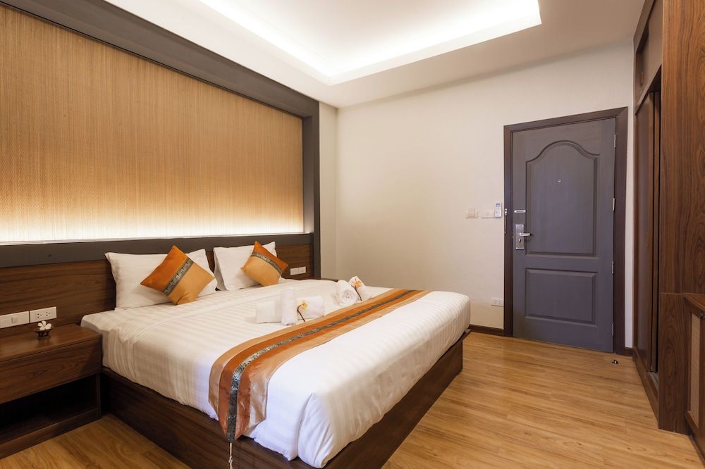 undefined Lima Lanna Hotel 8