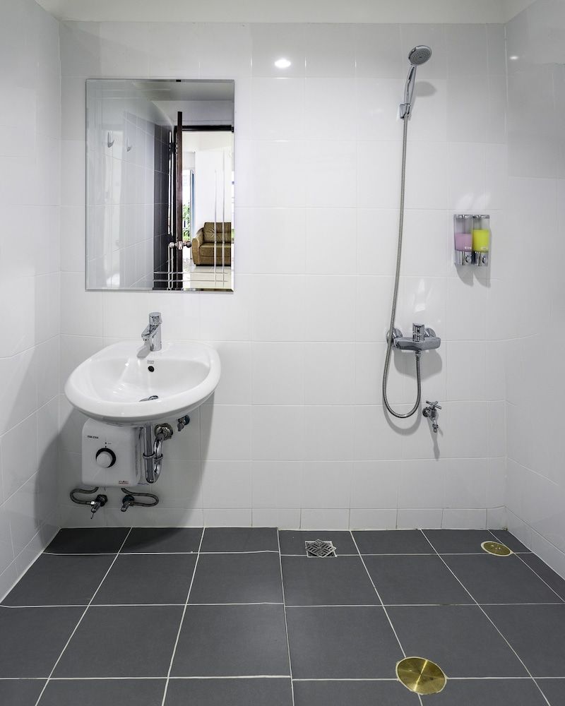 The Restel - Hostel 8-Bed Female Dormitory Room 7