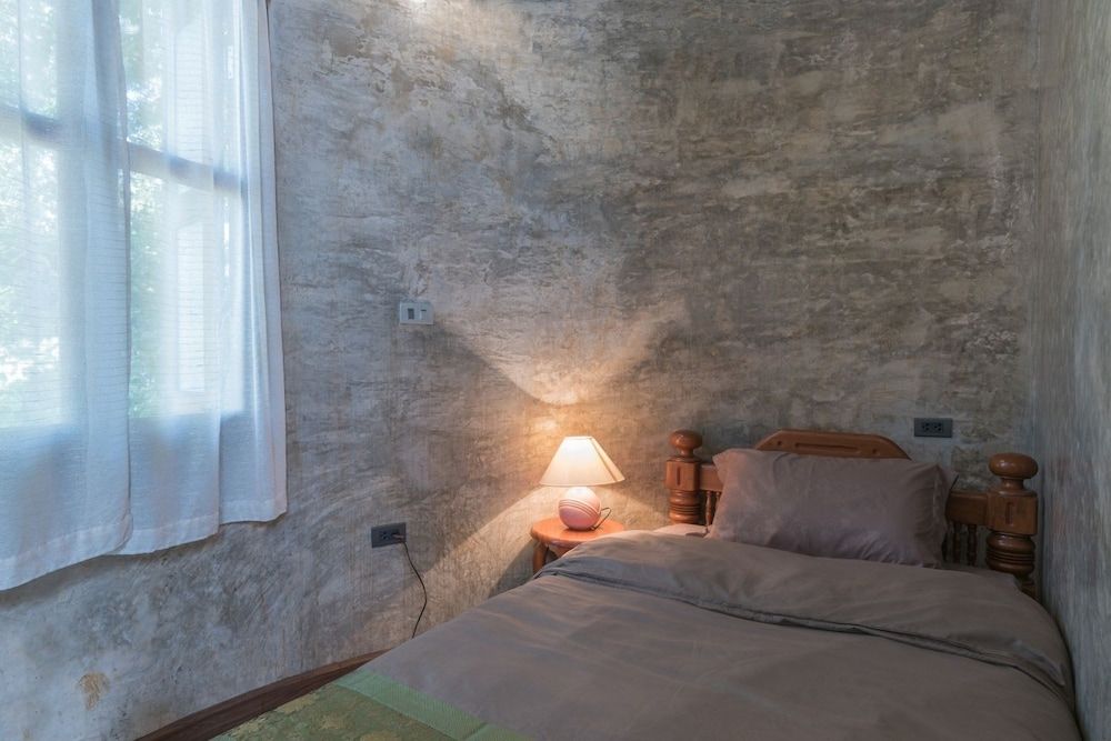 undefined Leafy Greens Clay House 9