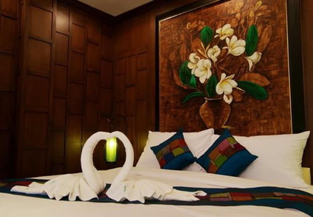 undefined Sathu Hotel 6