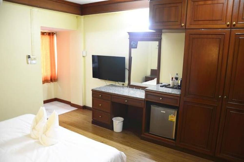 Hua Lin Inn Standard Twin Room 2