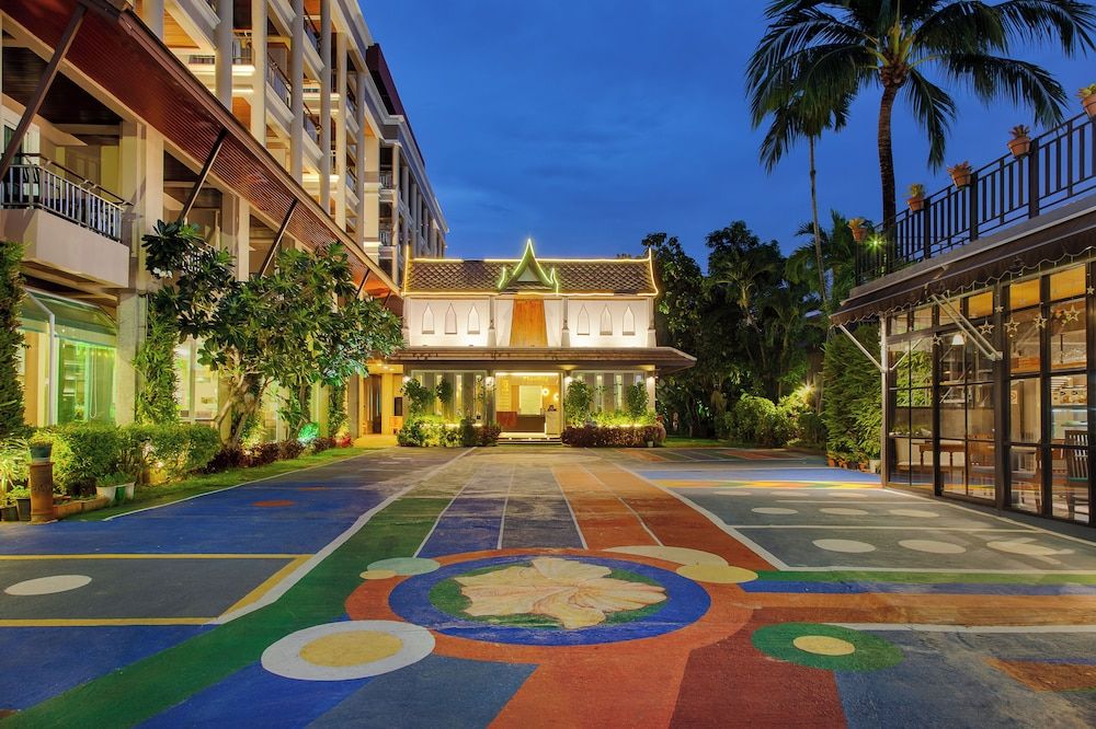 undefined Thanthip Beach Resort 3