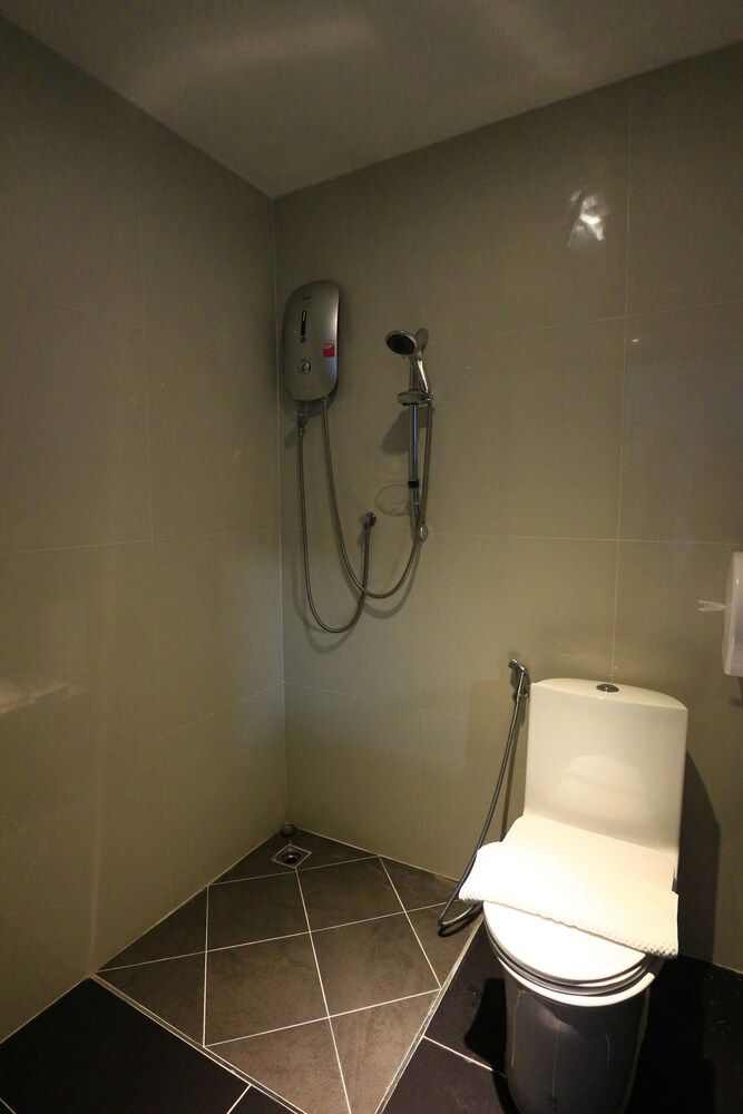 Azz Hotel Standard Triple Room 5