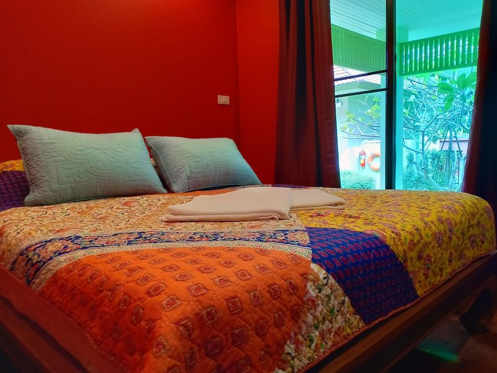 The Villa Vanali Chiang Mai 1 Bedroom - Pool Front Romantic Bungalow 2