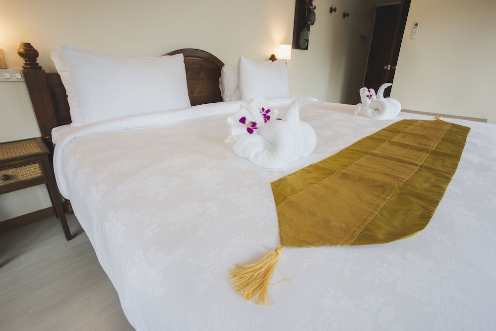 Chada Mantra Hotel Superior Double Room 2