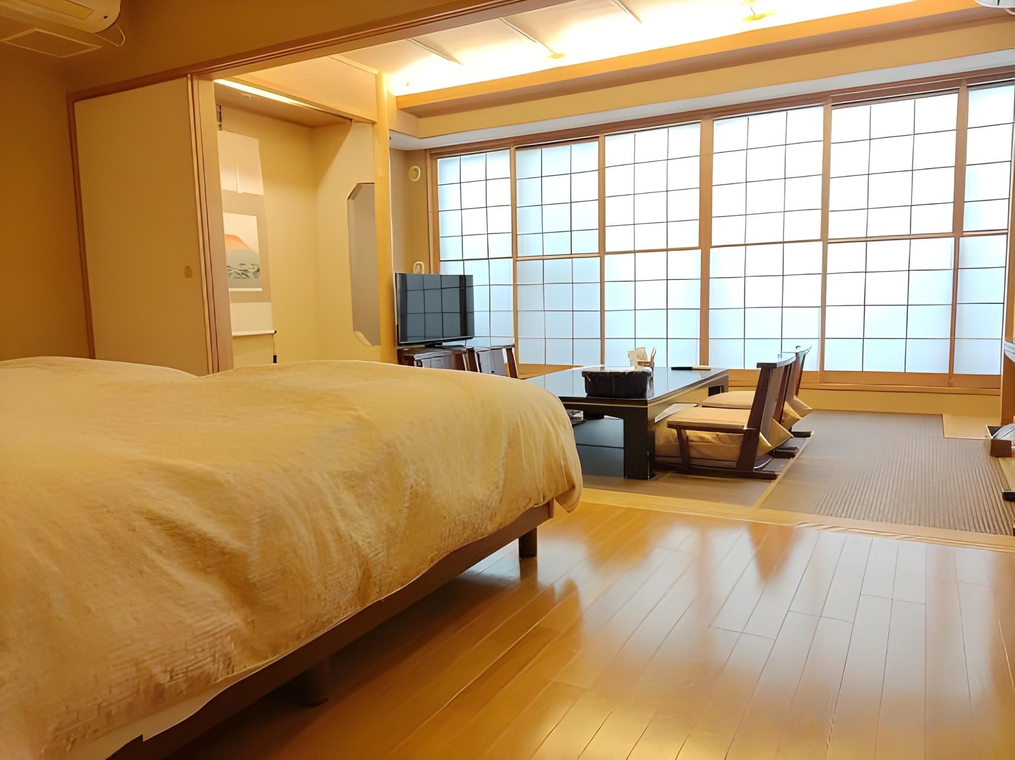 Japanese-western style room