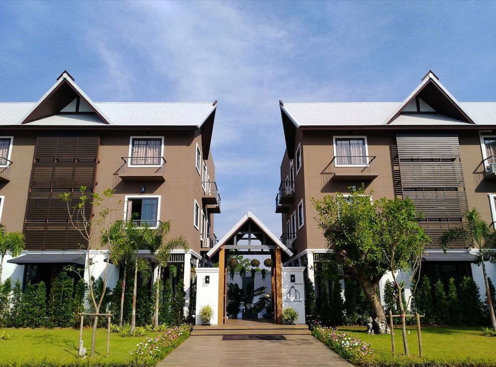 undefined Hotel Matana 8