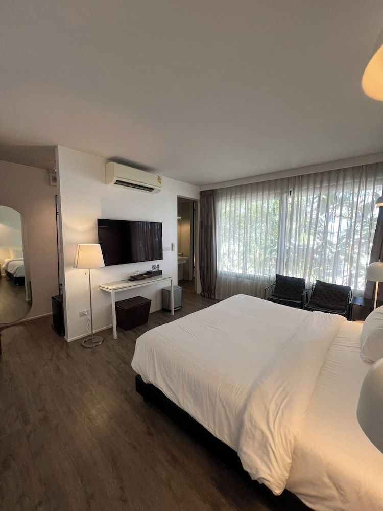 Suite Room with Bathtub (2 Persons)