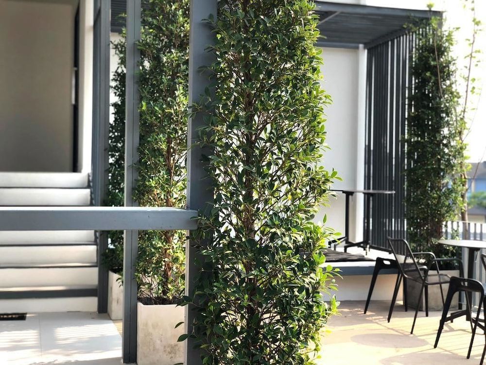 undefined POR Santitham 6