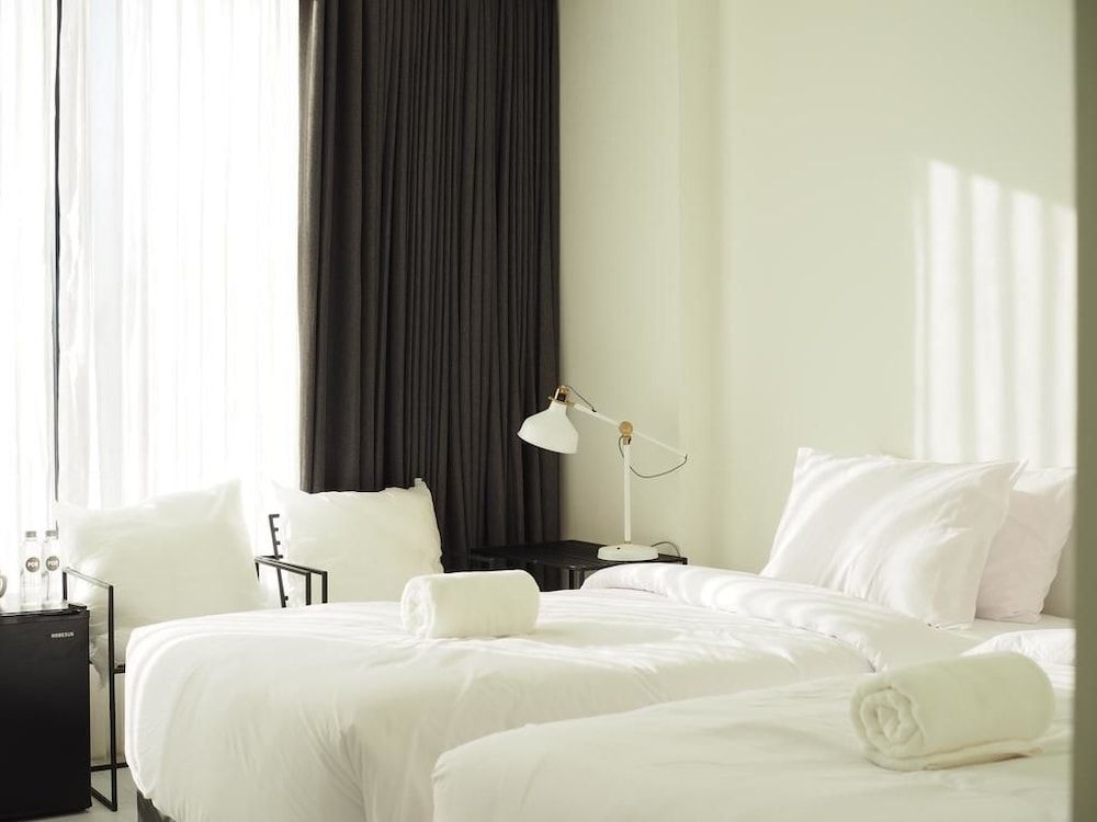 POR Santitham Standard Twin Room 3