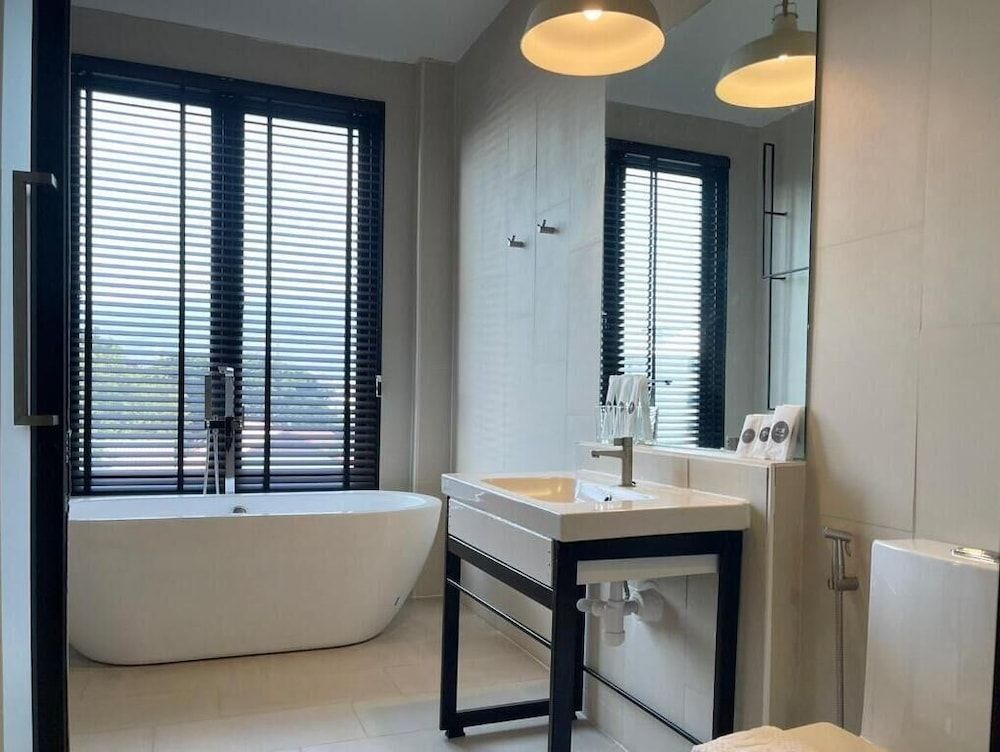 undefined POR Santitham 8