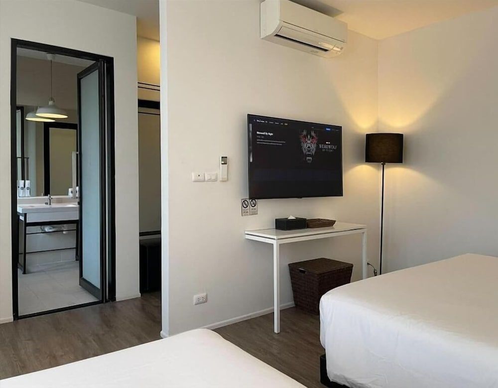 undefined POR Santitham 2