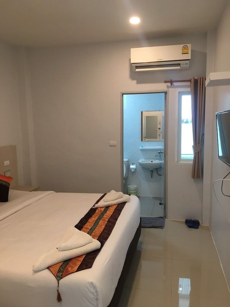 Chiangmun Boutique Superior Double Room 4