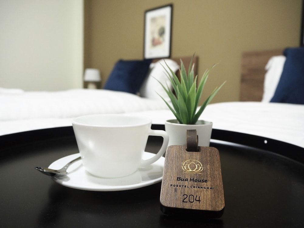 Bua House Poshtel Deluxe Room, 2 Twin Beds, Non Smoking, Private Bathroom 2