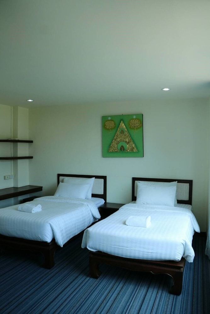 Golden Chunapa Resort & Spa Superior Balcony Mountain View 8