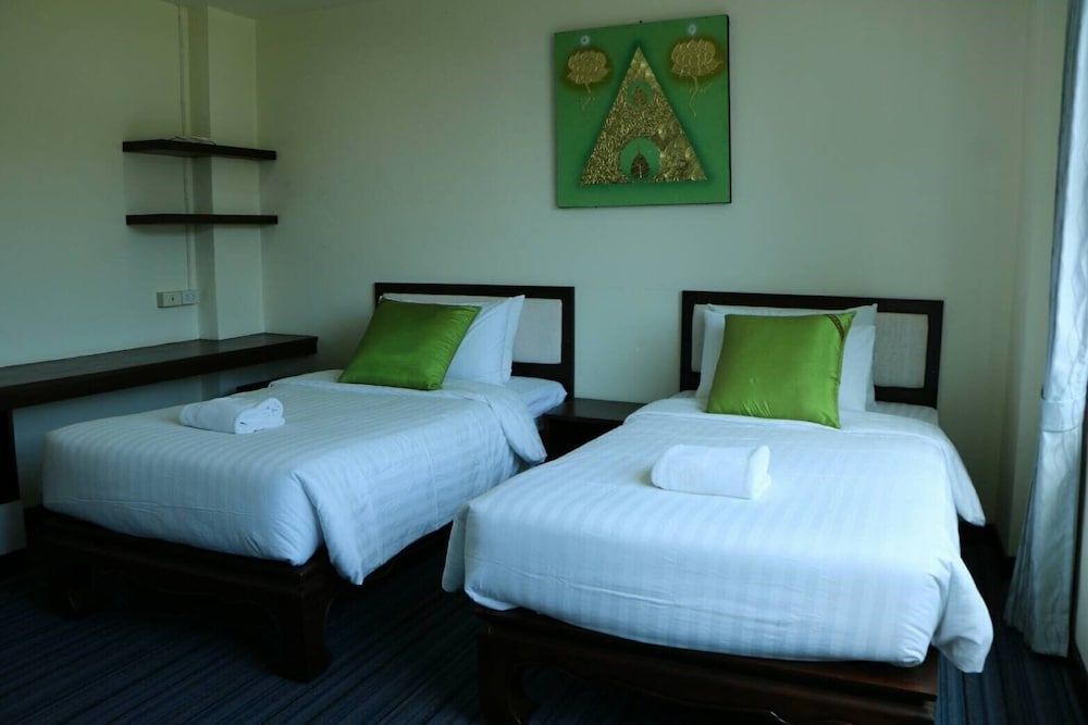 Golden Chunapa Resort & Spa Superior Balcony Mountain View 9