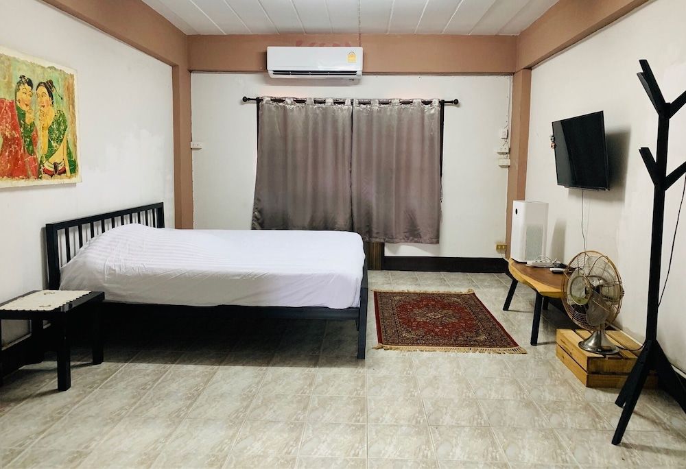 undefined Boo House 5