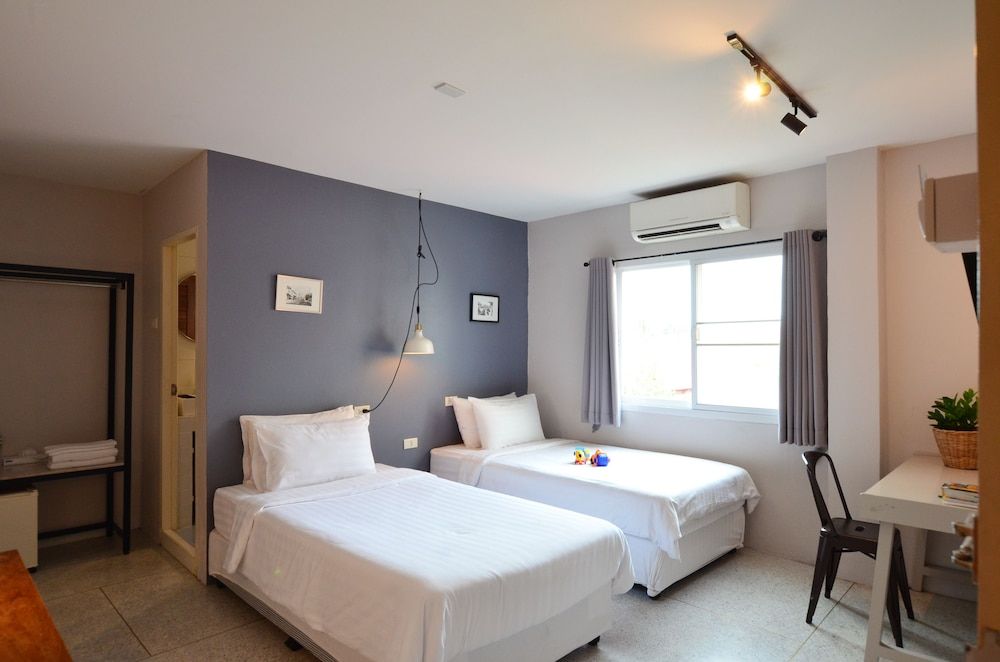 Fav Plan B Family Room 4