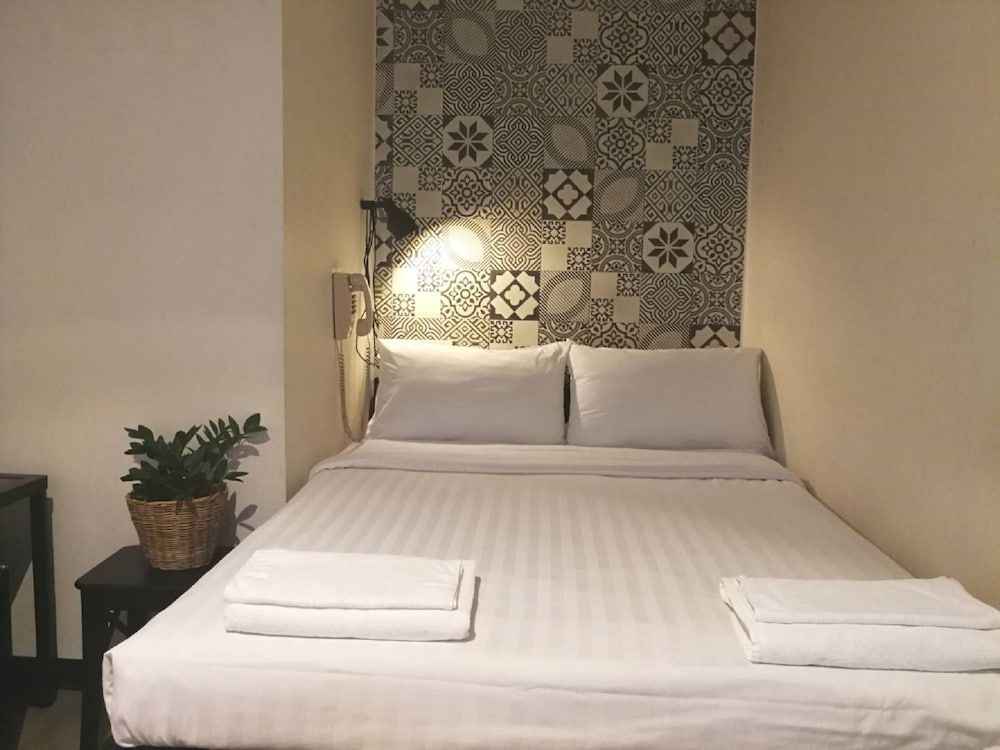 Fav Plan B Basic Double Room