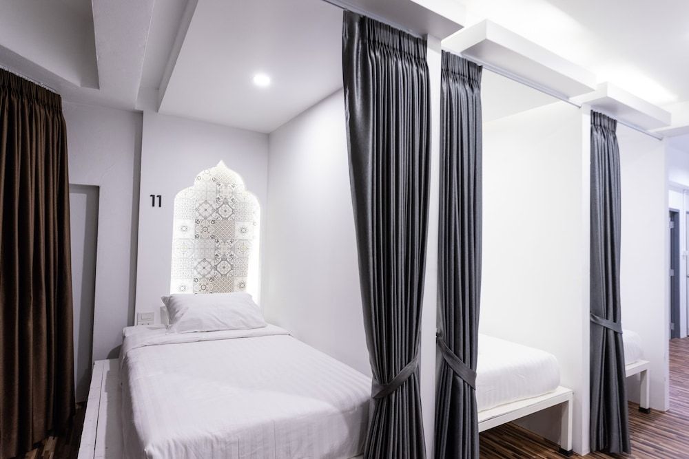 Chedee Hostel 5-Bed Mixed Dormitory 4