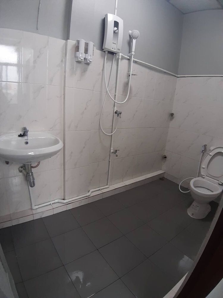 Nuengthong Hostel Standard Twin Room 4