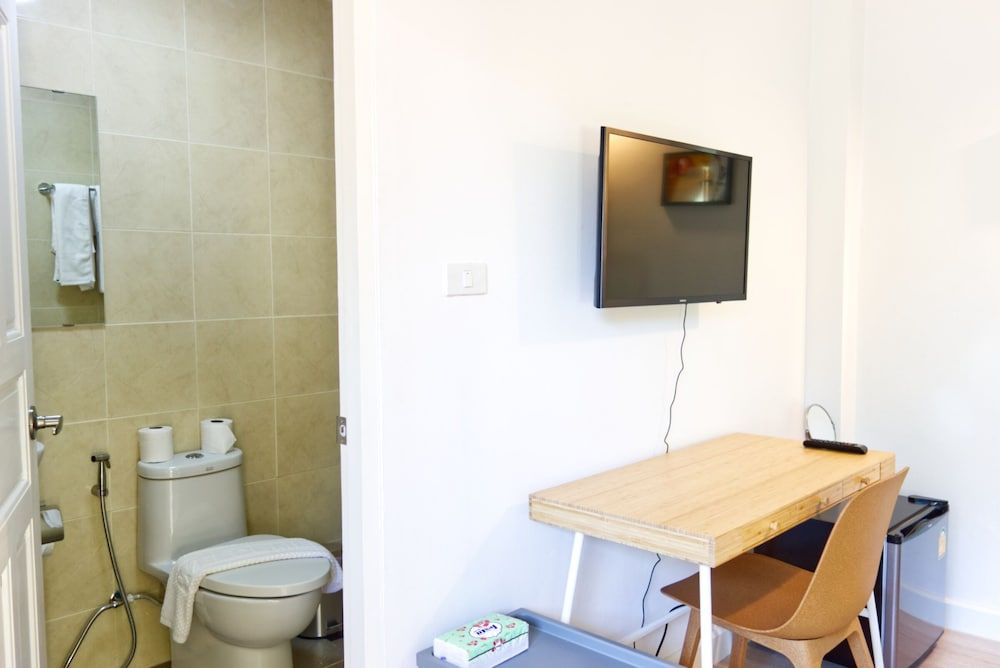 Belcarra Nimman Gallery Junior Room 8