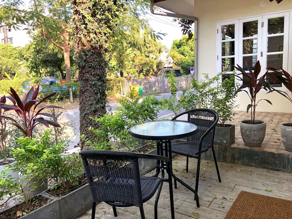 Belcarra Nimman Gallery Luxury Room 9