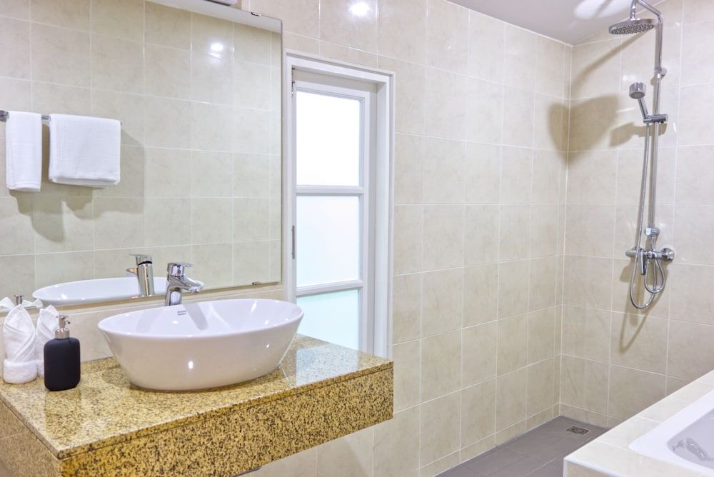 undefined Belcarra Nimman Gallery 9