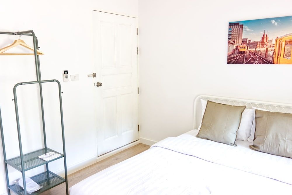 Belcarra Nimman Gallery Junior Room