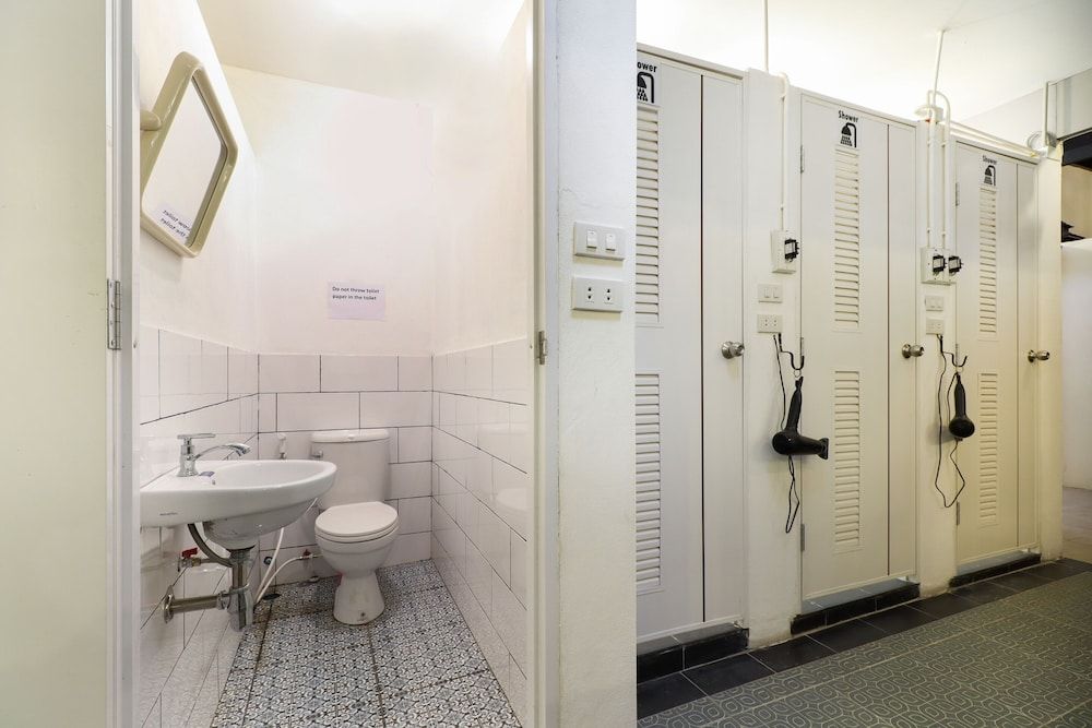 My Space Hostel Shared Dormitory, Women only 9