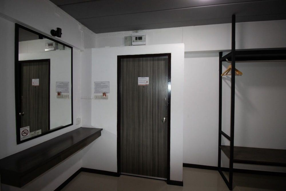 The 168 Gallery Residence Standard Double Room 16