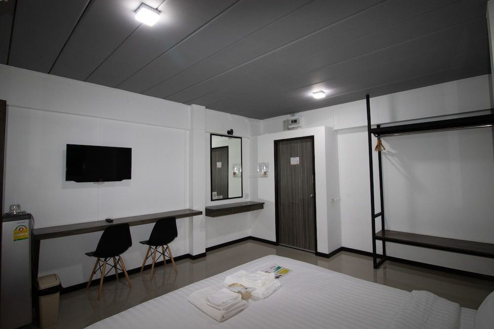 The 168 Gallery Residence Standard Double Room 14