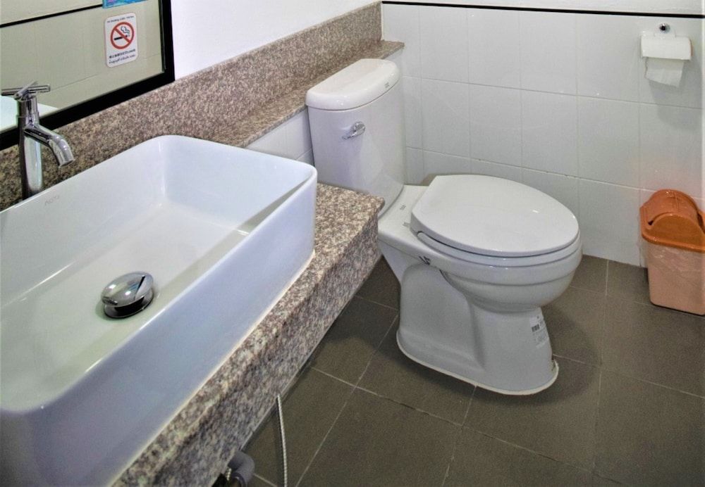 The 168 Gallery Residence Standard Twin Room 21