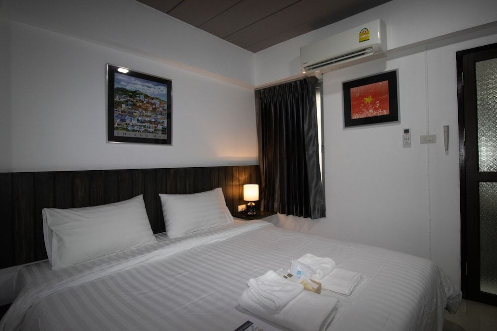 The 168 Gallery Residence Standard Double Room 4